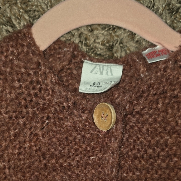 Zara - Picture 2 of 4